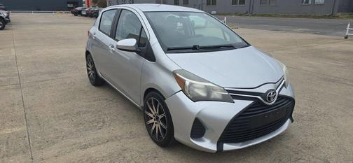 2015 Toyota Yaris L