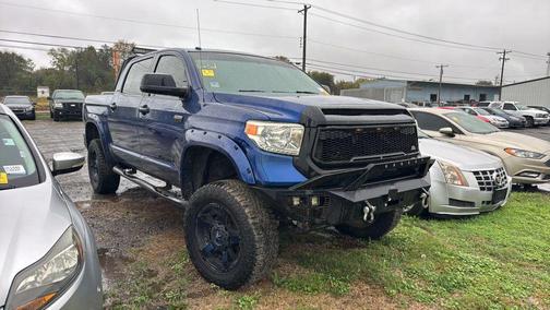 2014 Toyota Tundra SR5