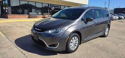 2018 Chrysler Pacifica Touring-L