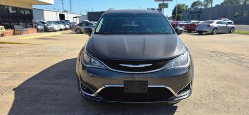 2018 Chrysler Pacifica Touring-L