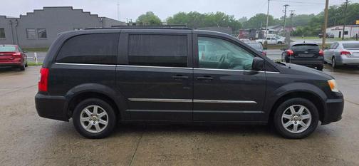 2012 Chrysler Town & Country Touring
