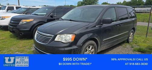 2012 Chrysler Town & Country Touring