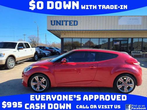 Photo 1 of 19 of 2013 Hyundai Veloster Base