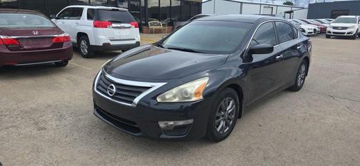 Storm 2015 Nissan Altima 2.5 S