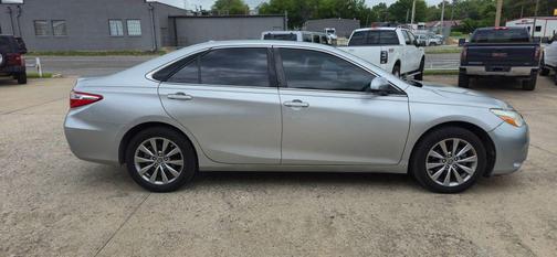 2016 Toyota Camry XLE