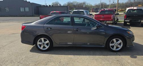 2014 Toyota Camry Hybrid SE Limited Edition