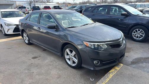 2014 Toyota Camry Hybrid SE Limited Edition
