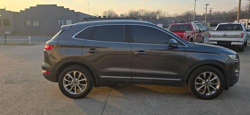 2019 Lincoln MKC Select