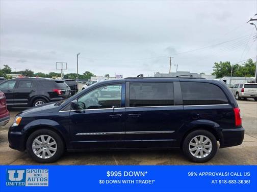 2015 Chrysler Town & Country Touring