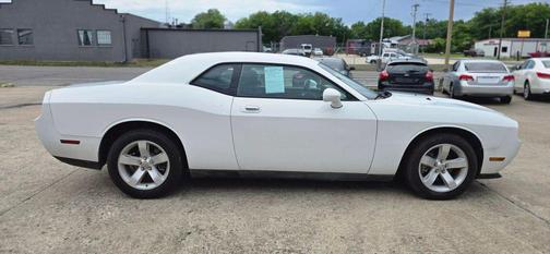 2010 Dodge Challenger SE