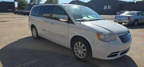 2012 Chrysler Town & Country Touring-L