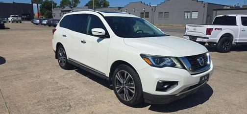 2017 Nissan Pathfinder Platinum