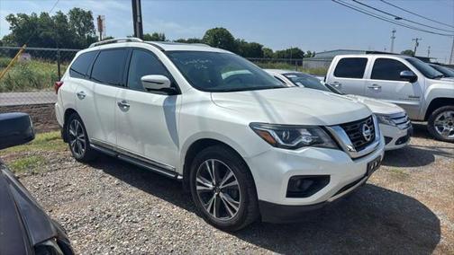 2017 Nissan Pathfinder Platinum