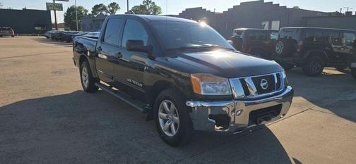 2014 Nissan Titan SV
