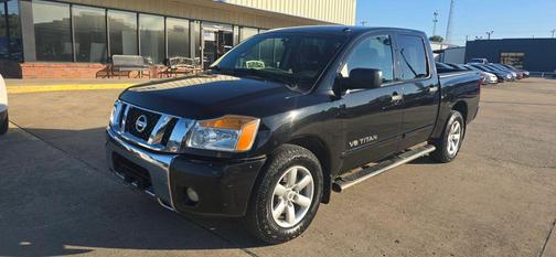 2014 Nissan Titan SV