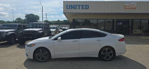 White Platinum Metallic Tri-Coat 2017 Ford Fusion Sport
