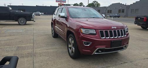 Brilliant Black Crystal Pearlcoat 2014 Jeep Grand Cherokee Overland