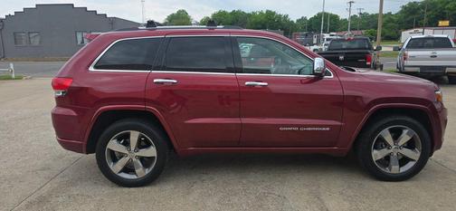 Brilliant Black Crystal Pearlcoat 2014 Jeep Grand Cherokee Overland