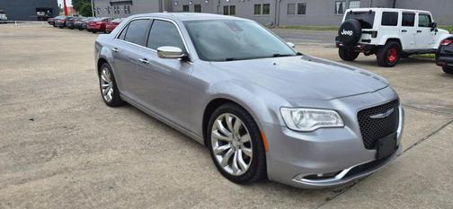 2018 Chrysler 300 Limited