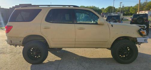 2002 Toyota Sequoia SR5