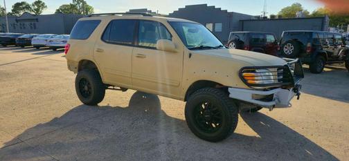 2002 Toyota Sequoia SR5