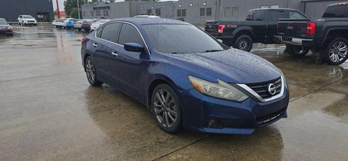 Deep Blue Pearl 2018 Nissan Altima 2.5 SR