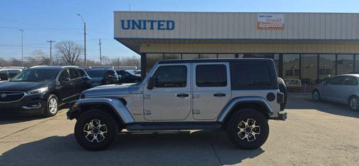 Billet Silver Metallic Clearcoat 2019 Jeep Wrangler Unlimited Sahara
