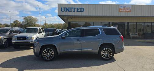 2020 GMC Acadia Denali