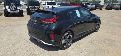2020 Hyundai Veloster Base