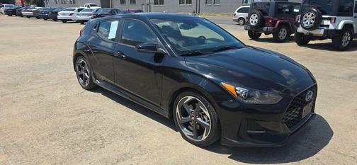 2020 Hyundai Veloster Base