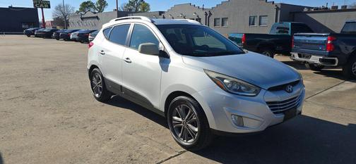 2015 Hyundai TUCSON SE