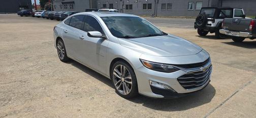 Silver Ice Metallic 2021 Chevrolet Malibu FWD LT