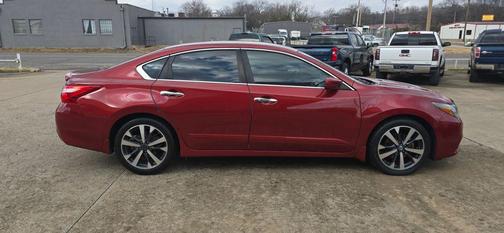 2016 Nissan Altima 2.5 SR
