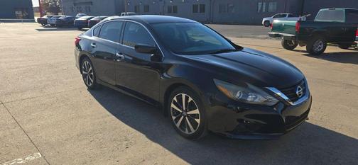 2016 Nissan Altima 2.5 SR