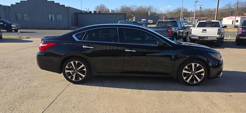 2016 Nissan Altima 2.5 SR