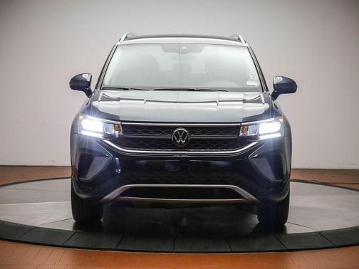 Gray 2024 Volkswagen Taos 1.5T SE