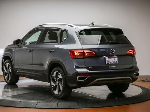 Gray 2024 Volkswagen Taos 1.5T SE