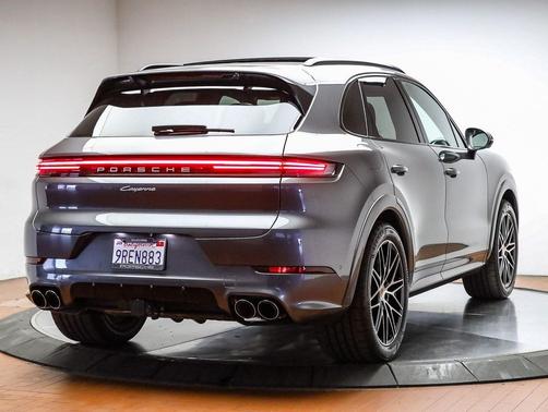 2025 Porsche Cayenne Cayenne