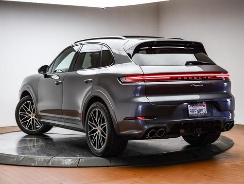 2025 Porsche Cayenne Cayenne