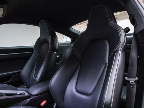 2024 Porsche 911 Carrera 4S