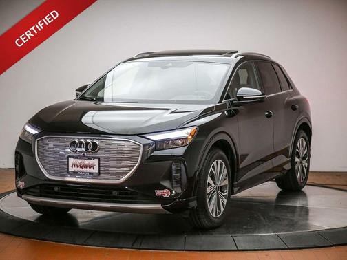 Mythos Black Metallic 2023 Audi Q4 e-tron Premium Plus 40 RWD