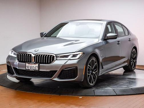 Skyscraper Gray Metallic 2023 BMW 530e Base