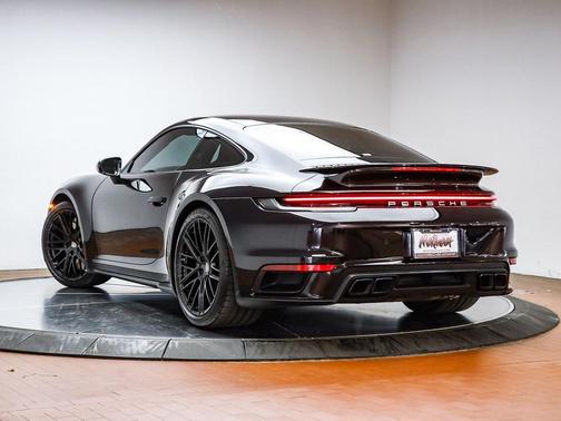 2022 Porsche 911 Turbo