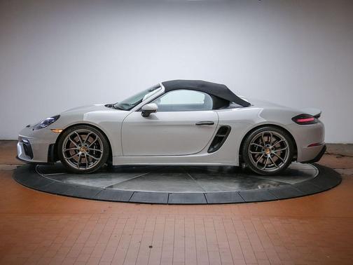 Chalk 2021 Porsche 718 Spyder