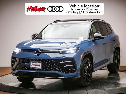 Monterey Blue Pearl 2025 Volkswagen Tiguan 2.0T SE R-Line Black 4MOTION