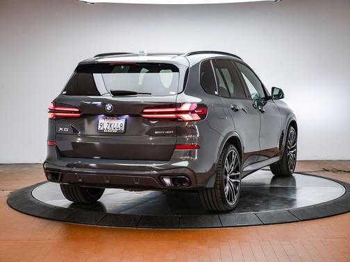 Dravit Grey Metallic 2024 BMW X5 sDrive40i