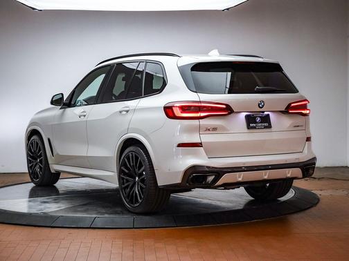 2023 BMW X5 sDrive40i