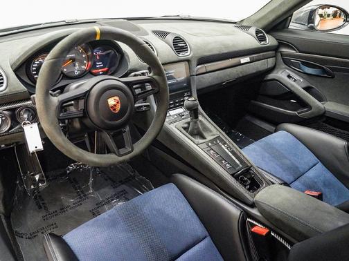 2025 Porsche 718 Cayman GT4 RS