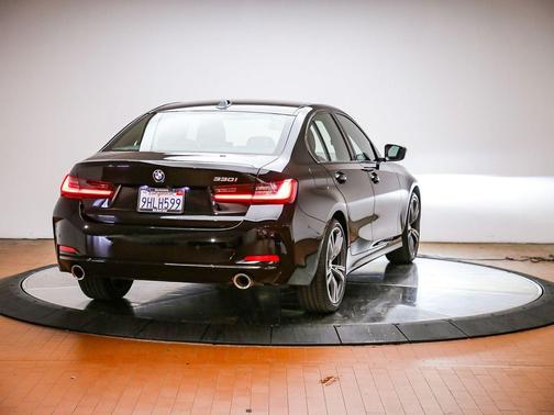 Jet Black 2023 BMW 330 330i