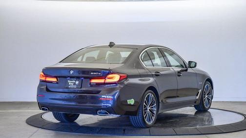 Dark Graphite Metallic 2023 BMW 530e Base